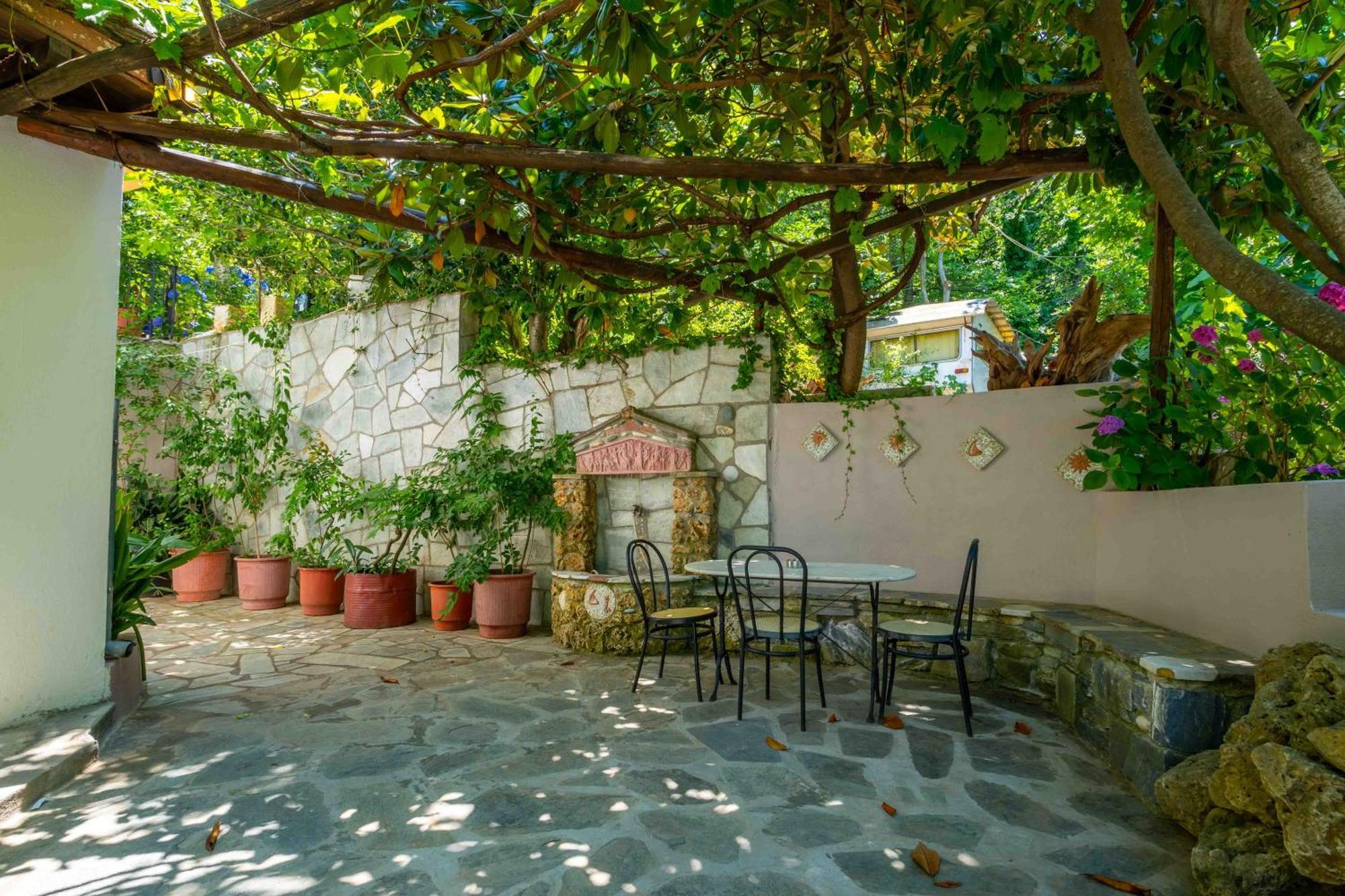 Guesthouse Papachristou Tsagarada Ngoại thất bức ảnh