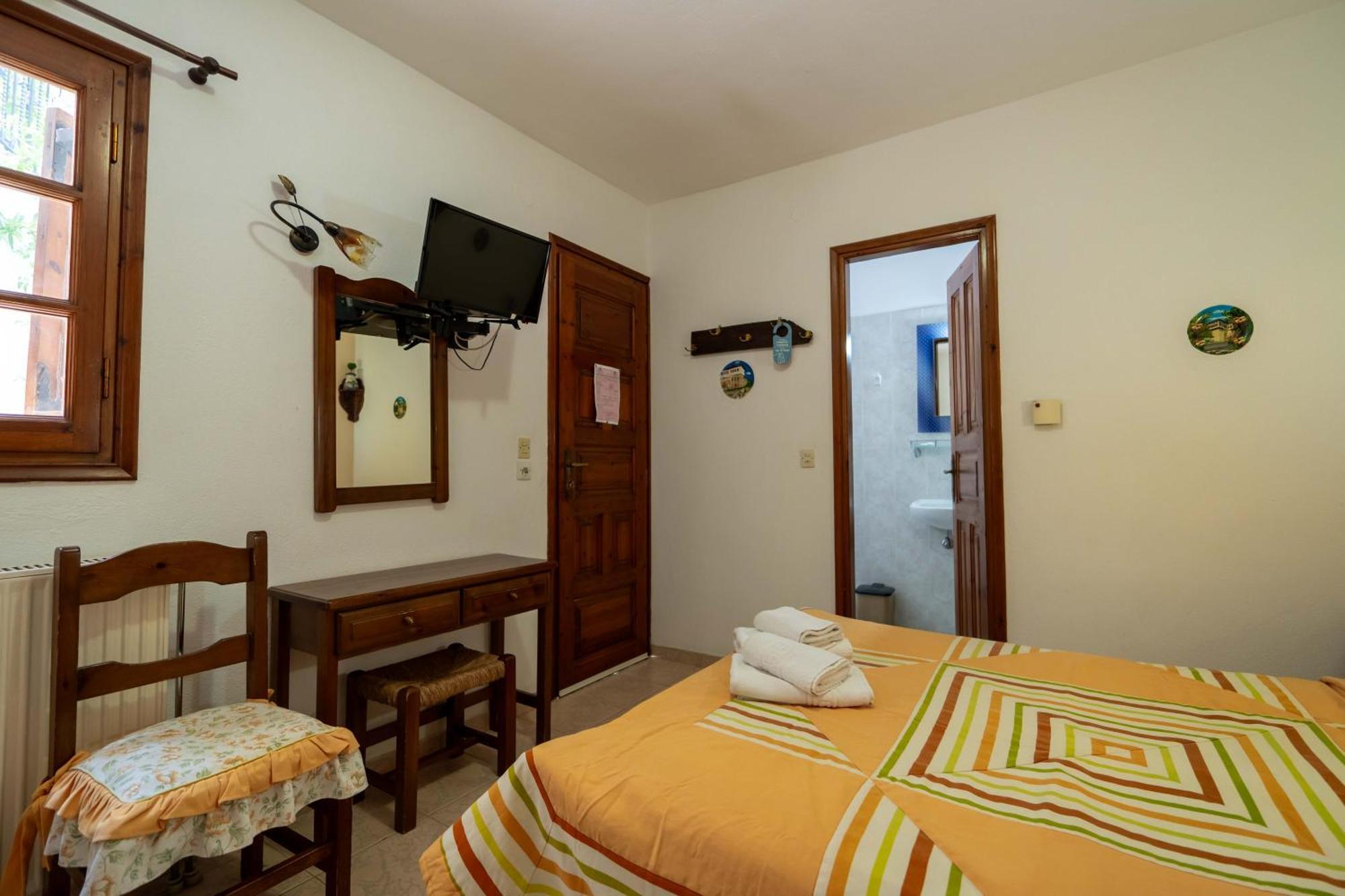 Guesthouse Papachristou Tsagarada Ngoại thất bức ảnh