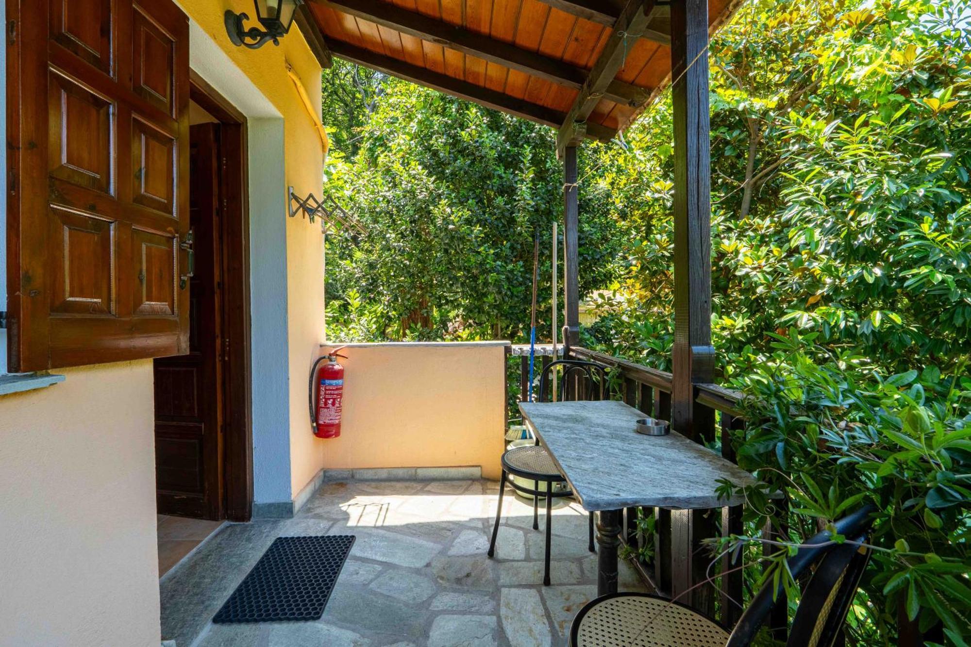 Guesthouse Papachristou Tsagarada Ngoại thất bức ảnh